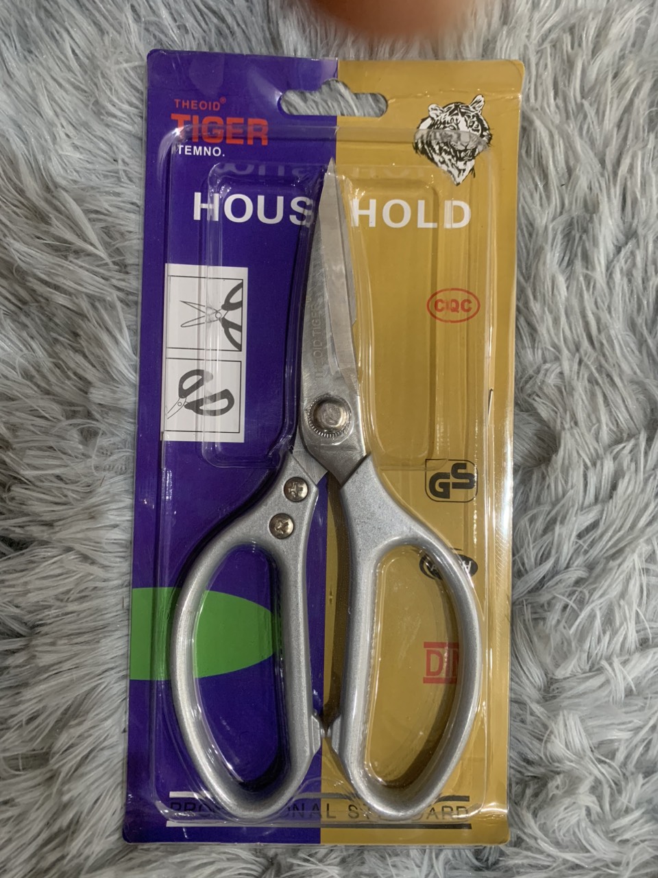 Kéo Cắt Đồ Ăn Nhôm Tiger Vàng Trắng 